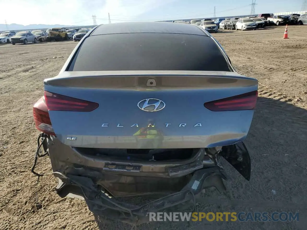 6 Photograph of a damaged car 5NPD74LF2LH502083 HYUNDAI ELANTRA 2020