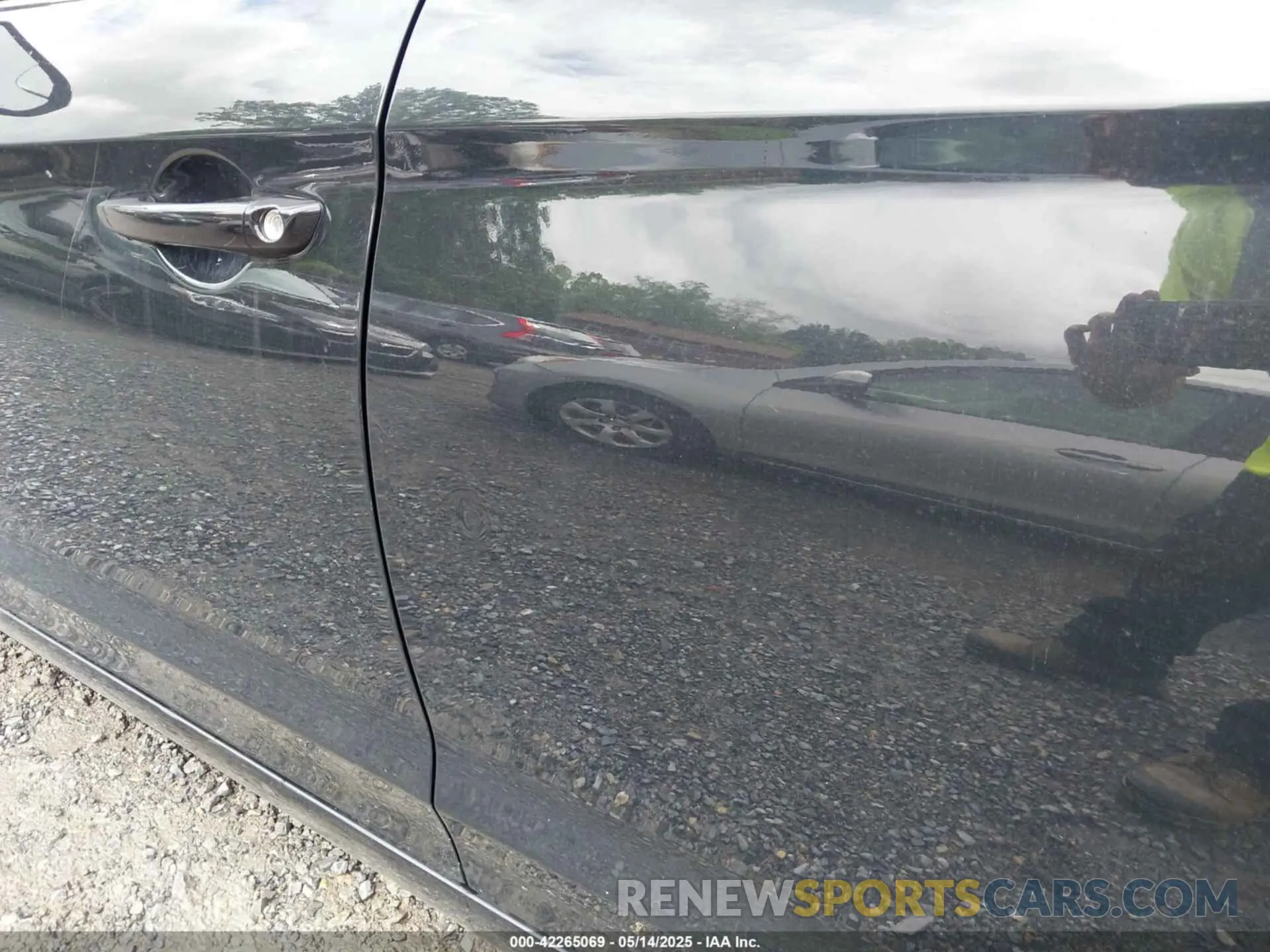 21 Photograph of a damaged car 5NPD74LF2LH510135 HYUNDAI ELANTRA 2020