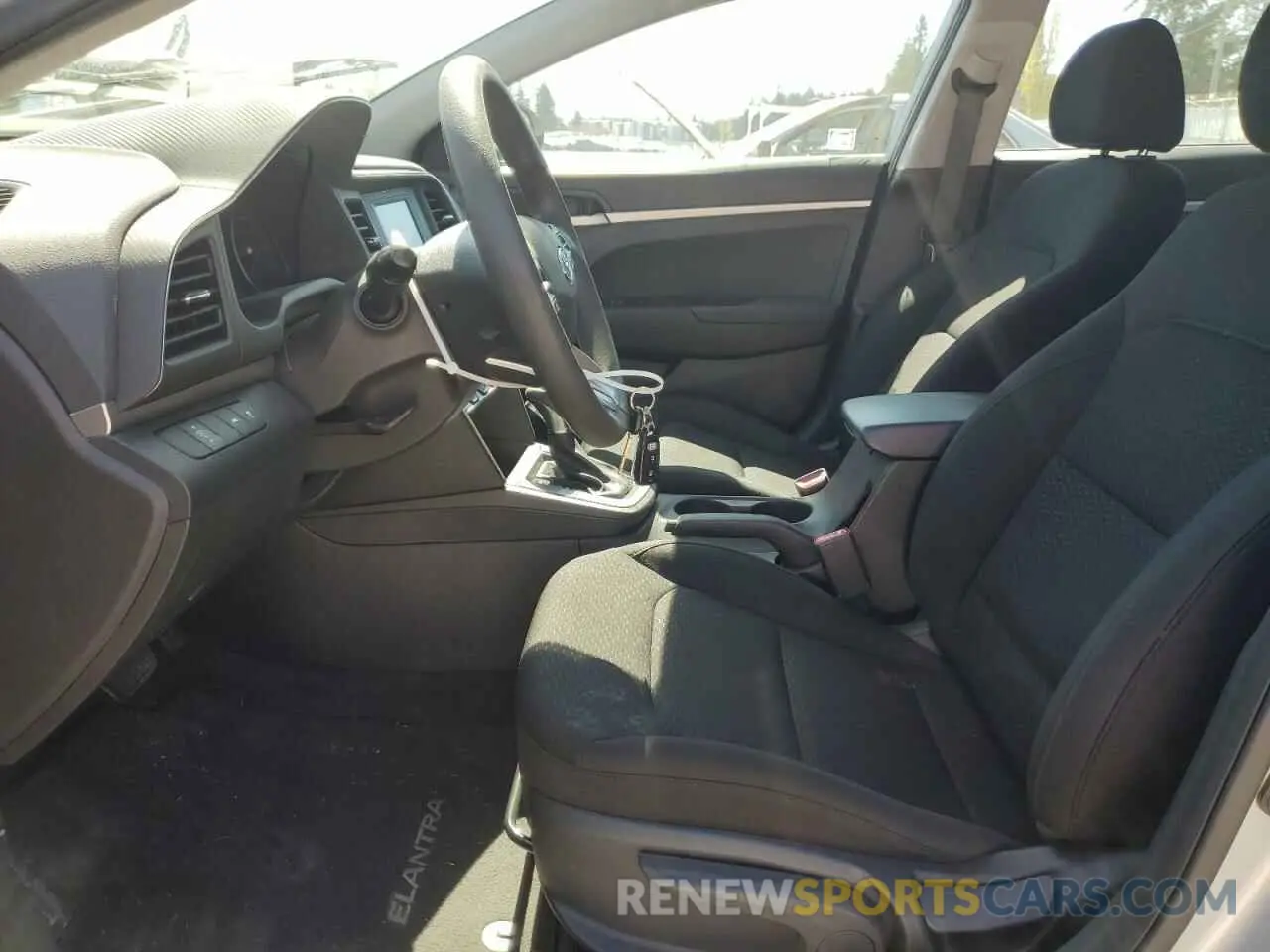 7 Photograph of a damaged car 5NPD74LF2LH520339 HYUNDAI ELANTRA 2020