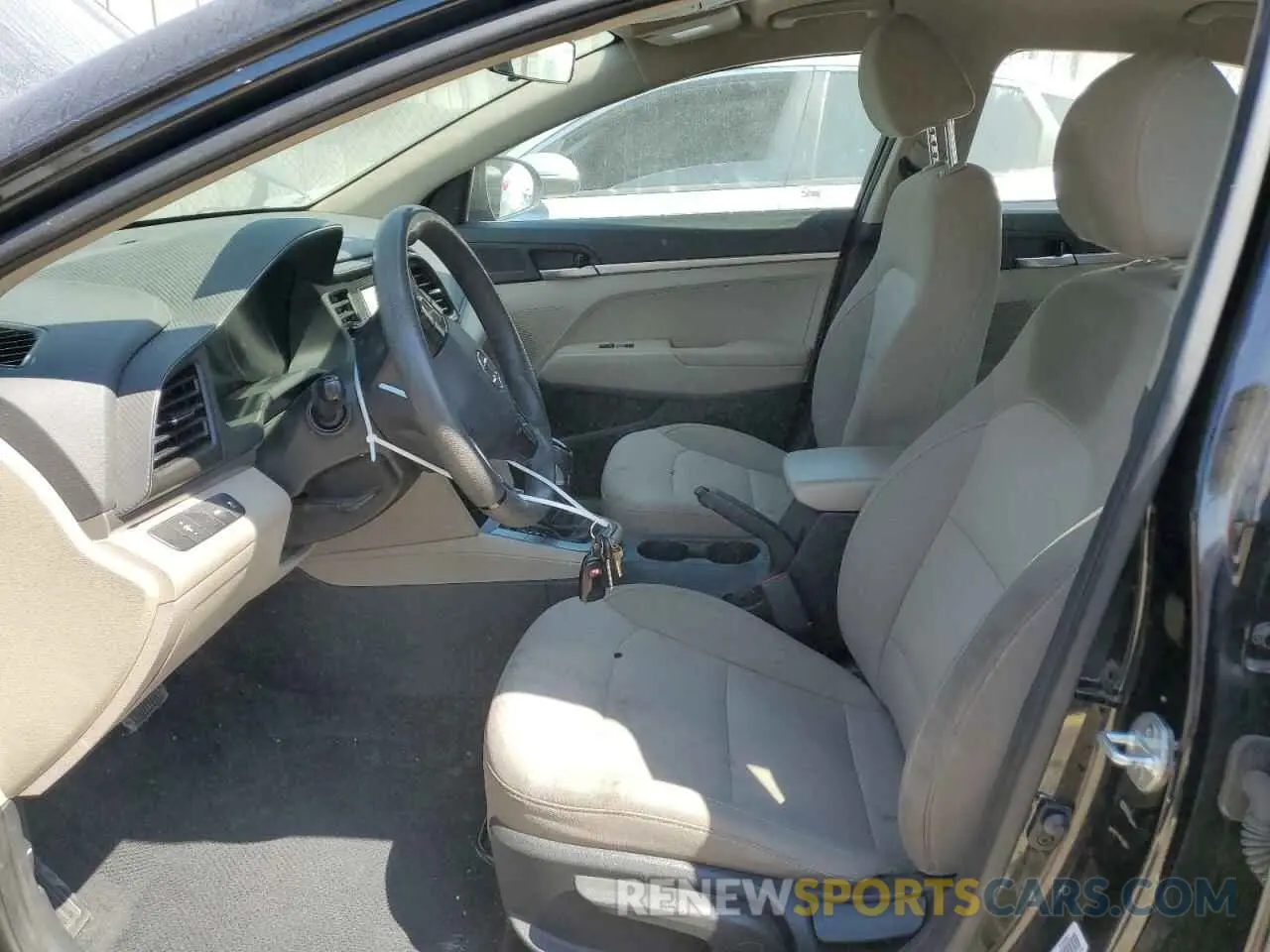7 Photograph of a damaged car 5NPD74LF3LH519667 HYUNDAI ELANTRA 2020