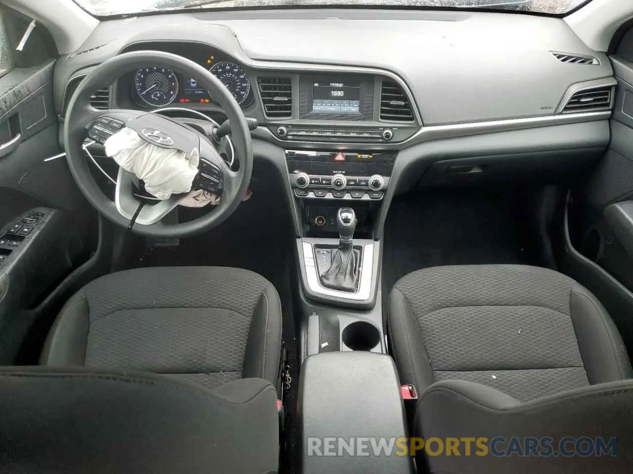 8 Фотография поврежденного автомобиля 5NPD74LF3LH560056 HYUNDAI ELANTRA 2020