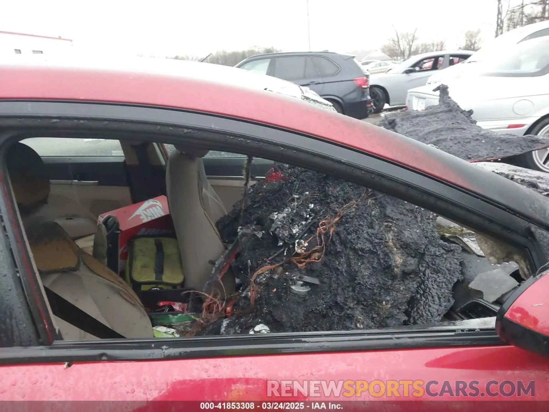 5 Photograph of a damaged car 5NPD74LF4LH513585 HYUNDAI ELANTRA 2020