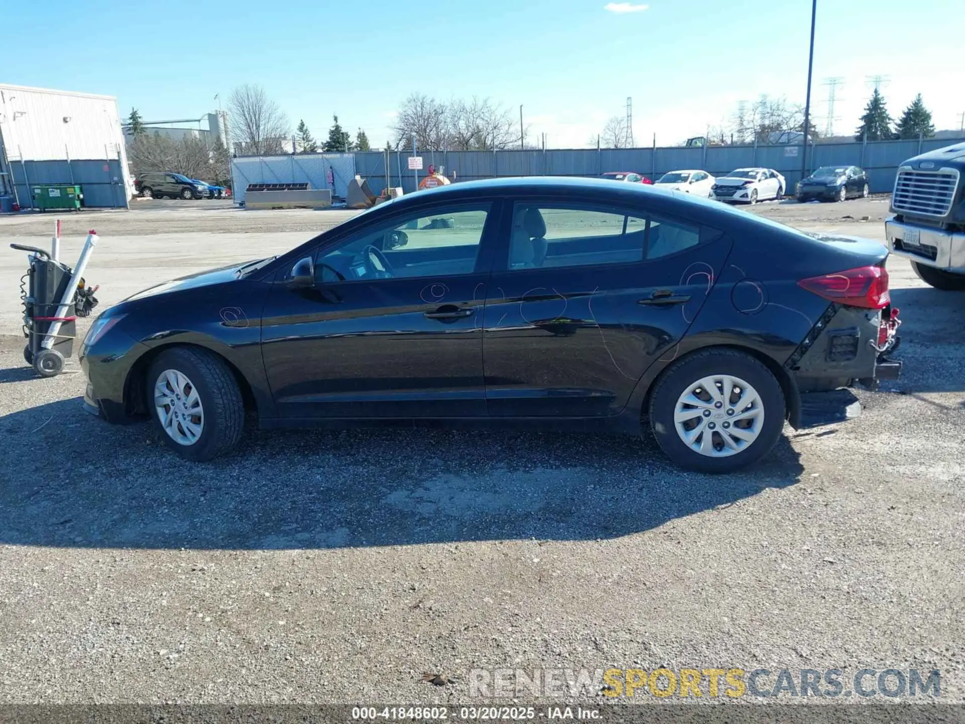 15 Photograph of a damaged car 5NPD74LF4LH527437 HYUNDAI ELANTRA 2020