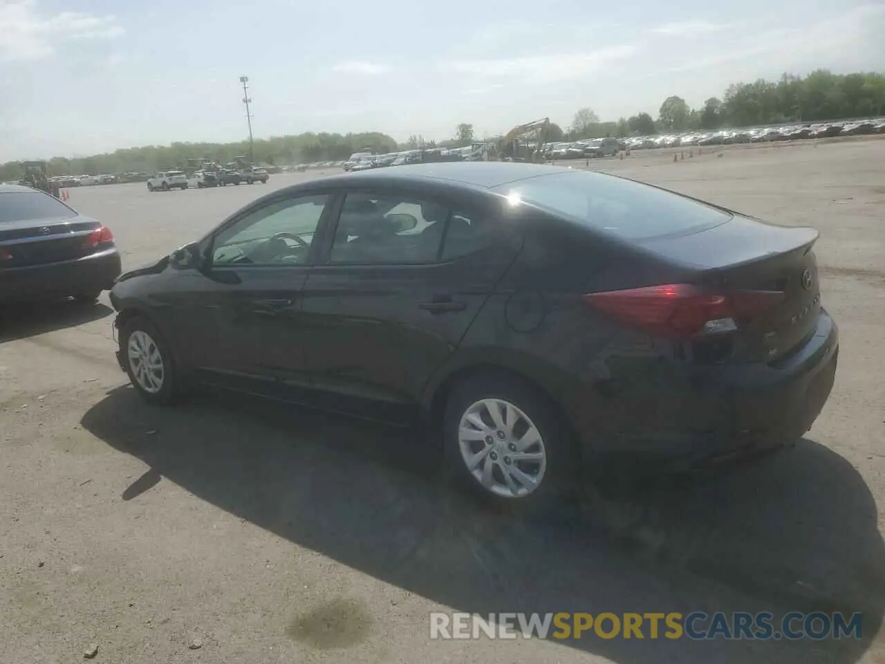 2 Photograph of a damaged car 5NPD74LF4LH616621 HYUNDAI ELANTRA 2020
