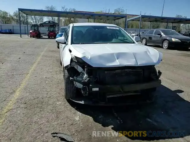 14 Photograph of a damaged car 5NPD74LF5LH522781 HYUNDAI ELANTRA 2020