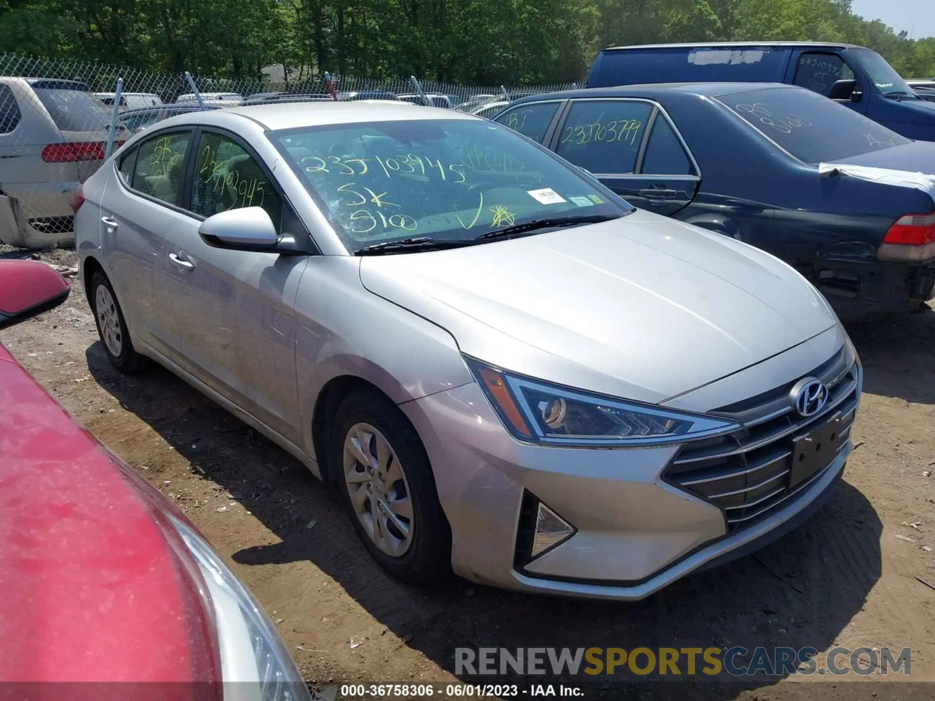 1 Photograph of a damaged car 5NPD74LF5LH529455 HYUNDAI ELANTRA 2020