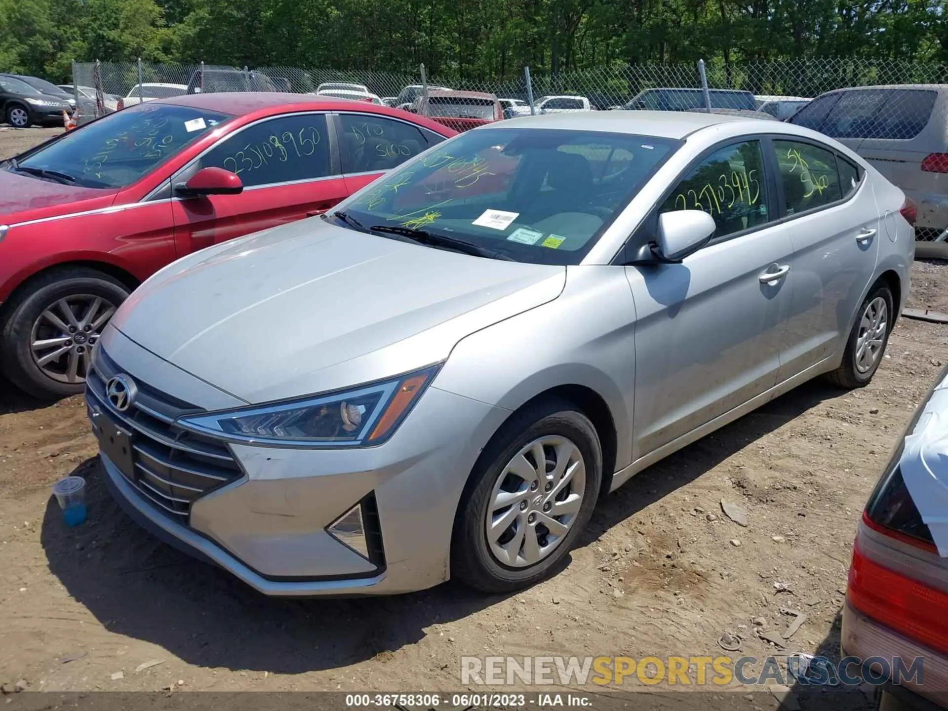 2 Photograph of a damaged car 5NPD74LF5LH529455 HYUNDAI ELANTRA 2020