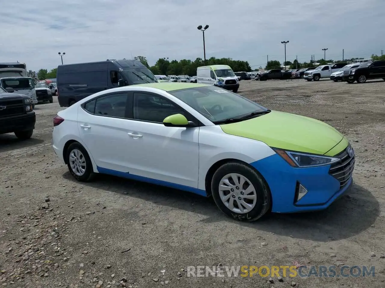 4 Фотография поврежденного автомобиля 5NPD74LF5LH573732 HYUNDAI ELANTRA 2020