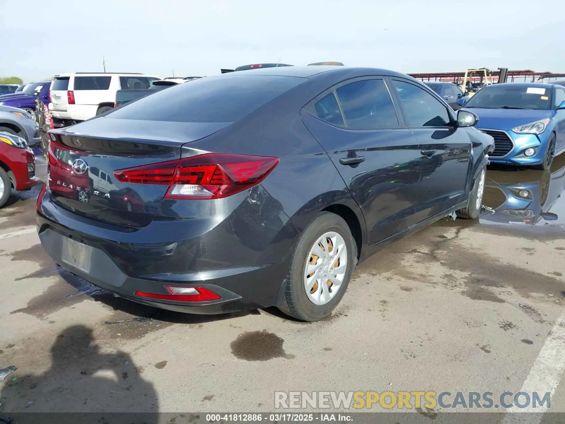 4 Фотография поврежденного автомобиля 5NPD74LF5LH603604 HYUNDAI ELANTRA 2020