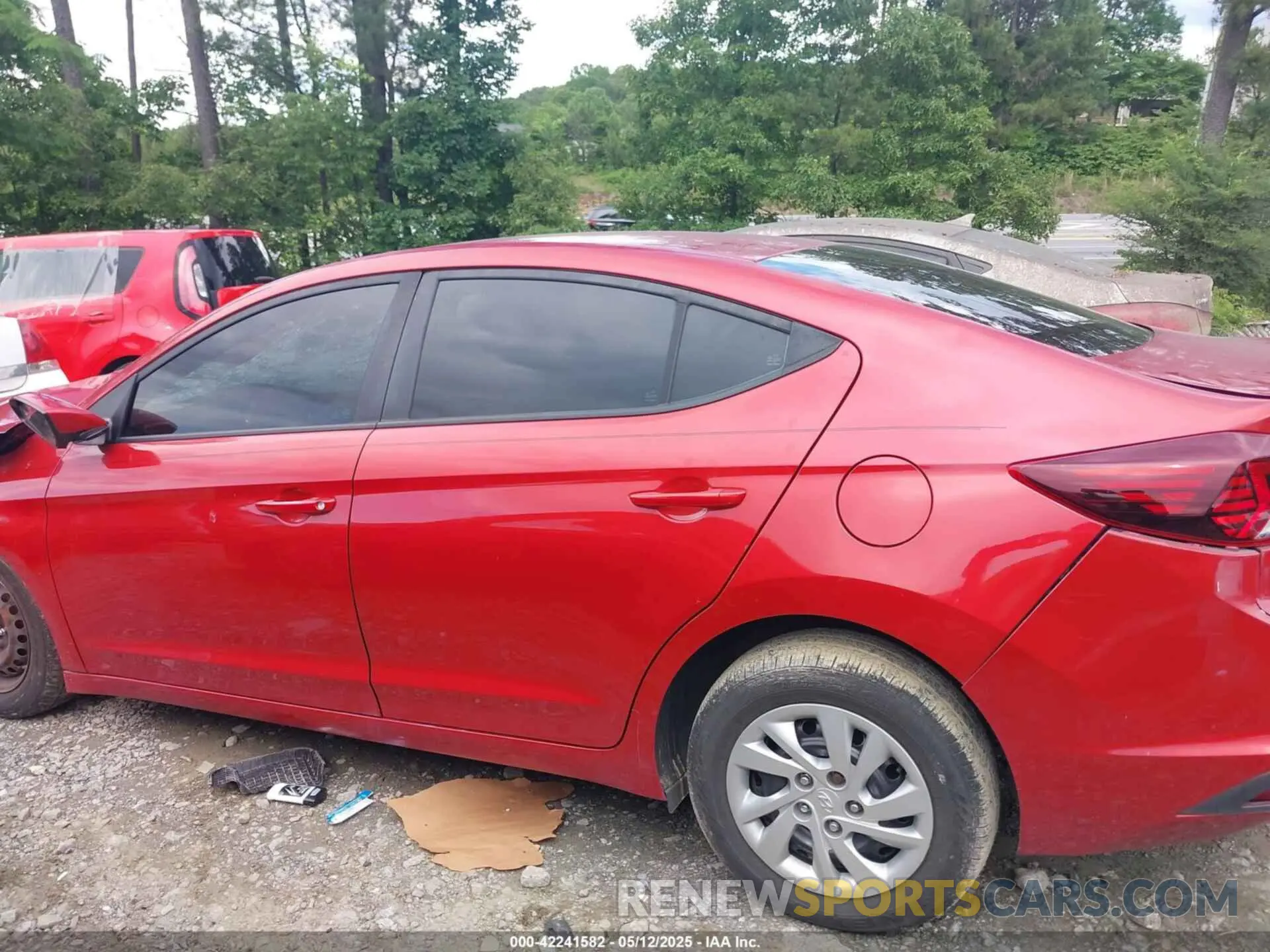 14 Photograph of a damaged car 5NPD74LF6LH491623 HYUNDAI ELANTRA 2020