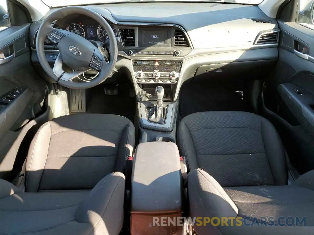 8 Фотография поврежденного автомобиля 5NPD74LF7LH502404 HYUNDAI ELANTRA 2020