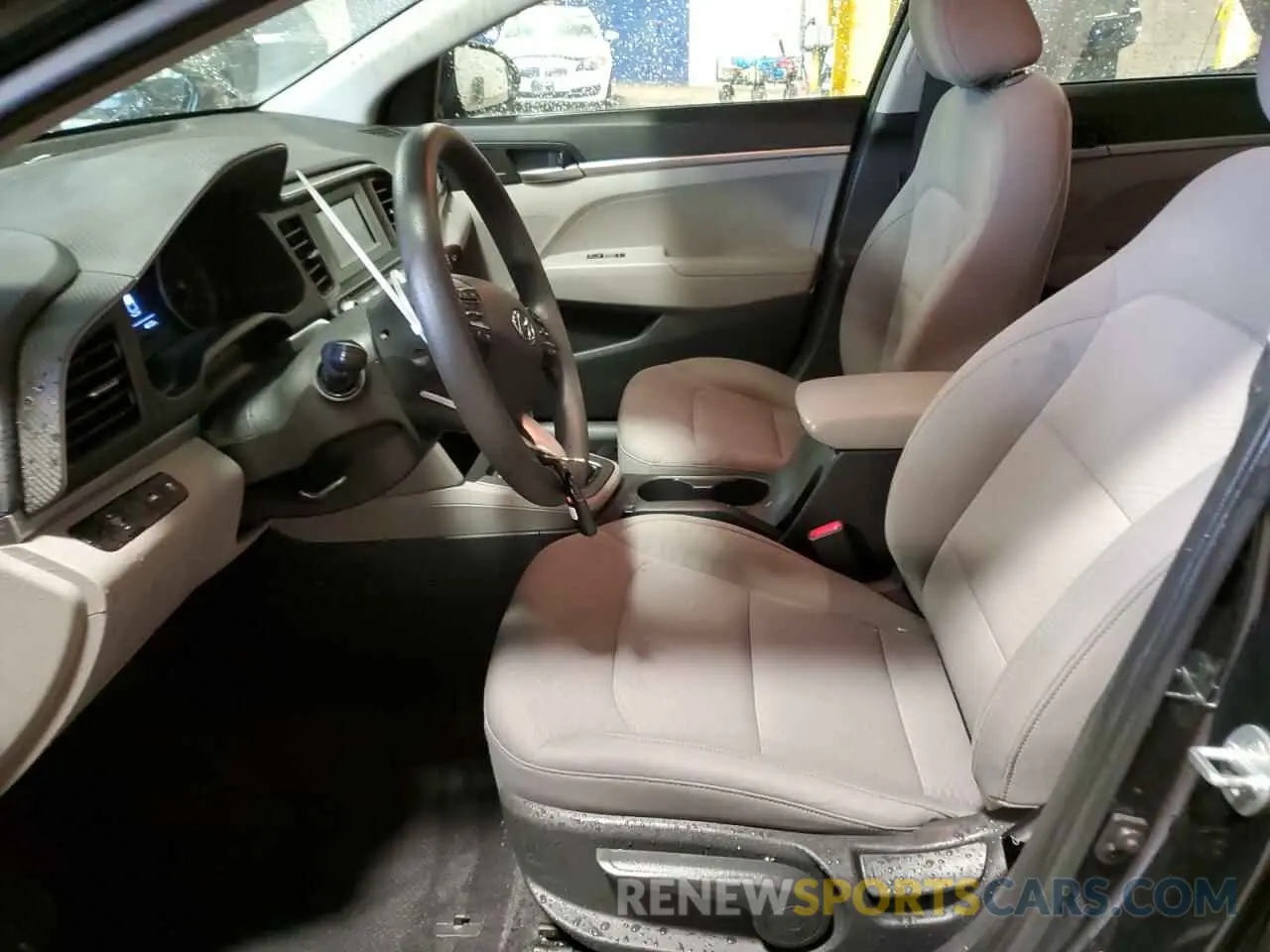 7 Фотография поврежденного автомобиля 5NPD74LF7LH503746 HYUNDAI ELANTRA 2020