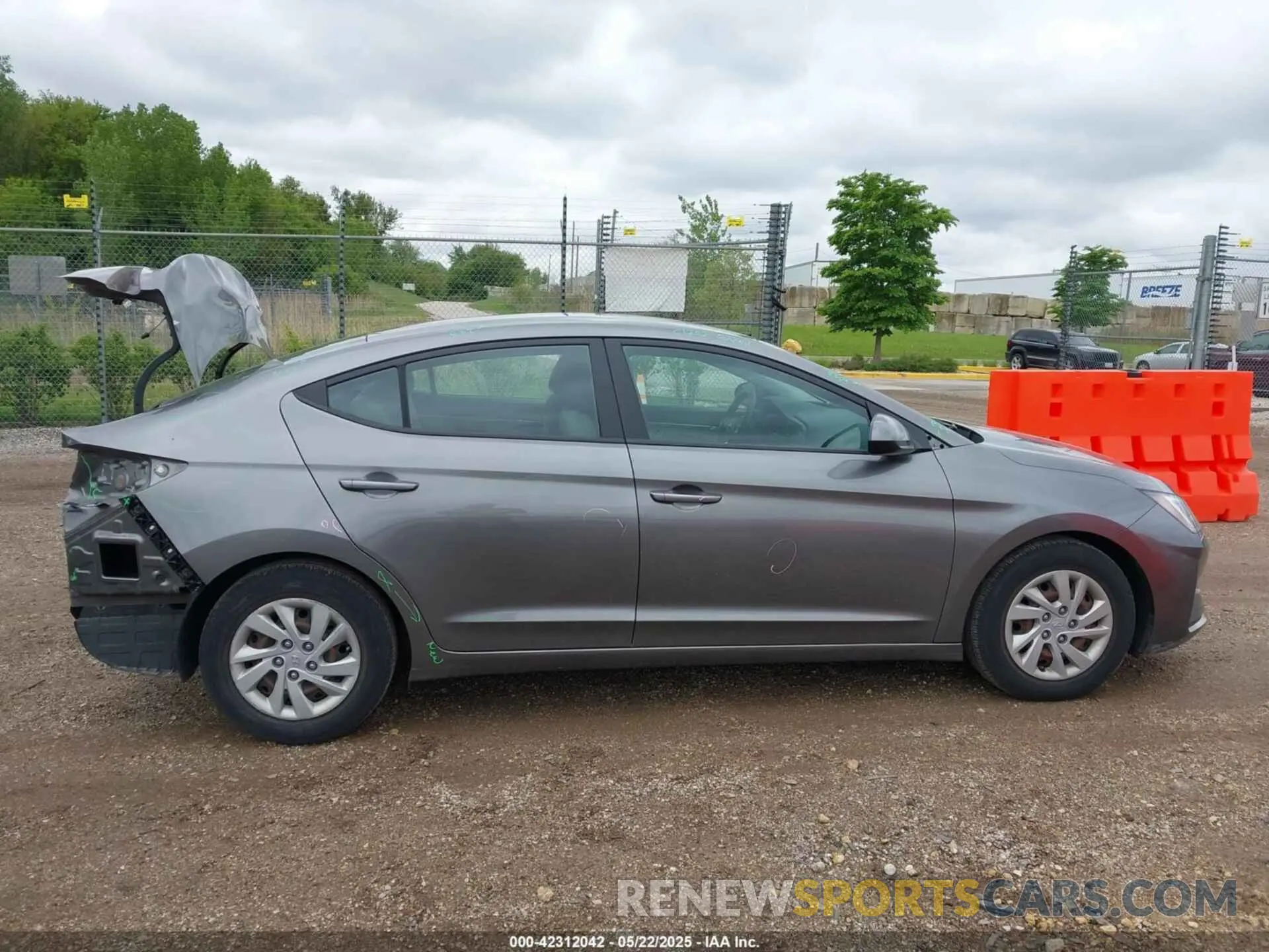14 Фотография поврежденного автомобиля 5NPD74LF7LH536925 HYUNDAI ELANTRA 2020