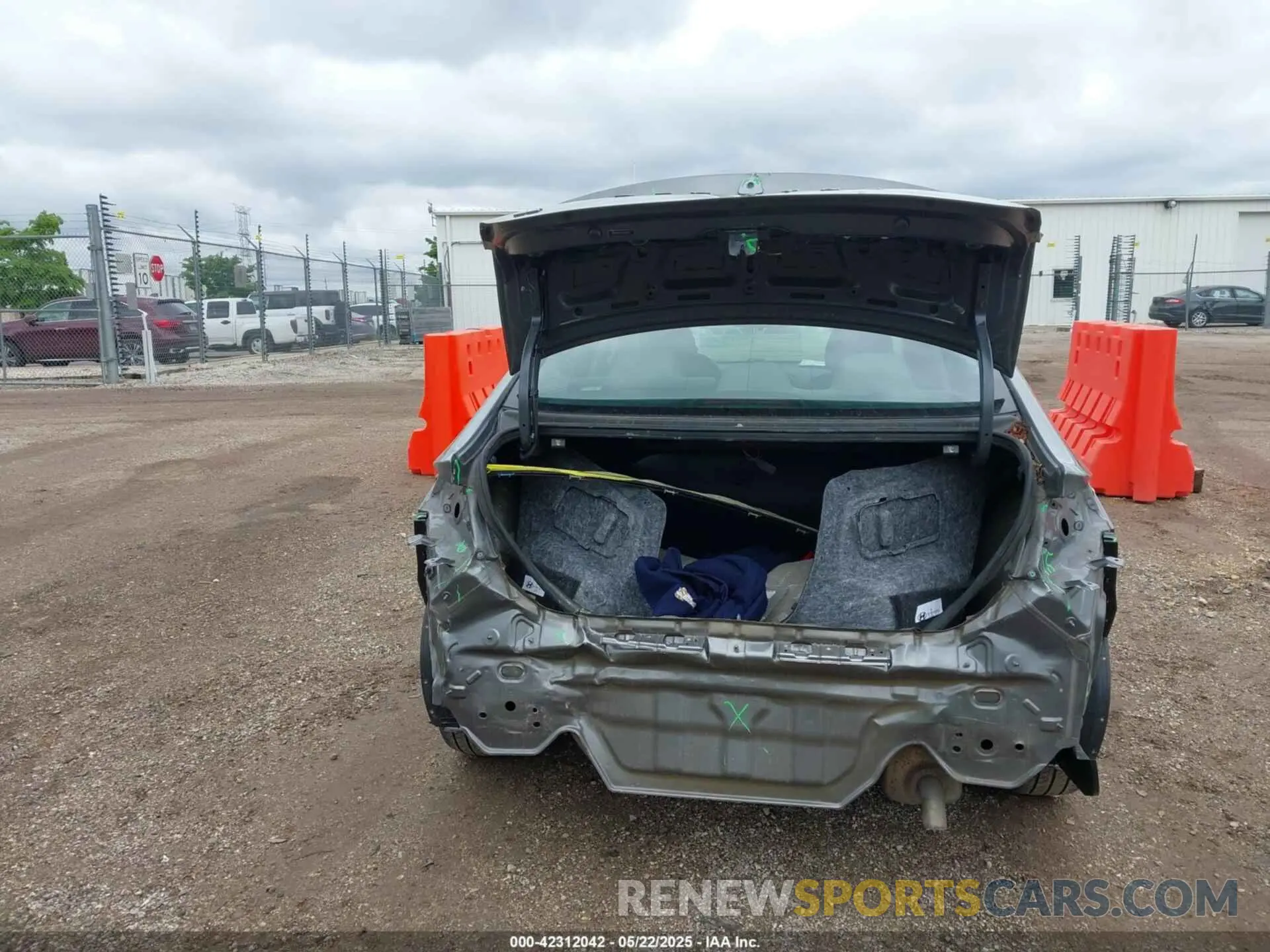 17 Фотография поврежденного автомобиля 5NPD74LF7LH536925 HYUNDAI ELANTRA 2020