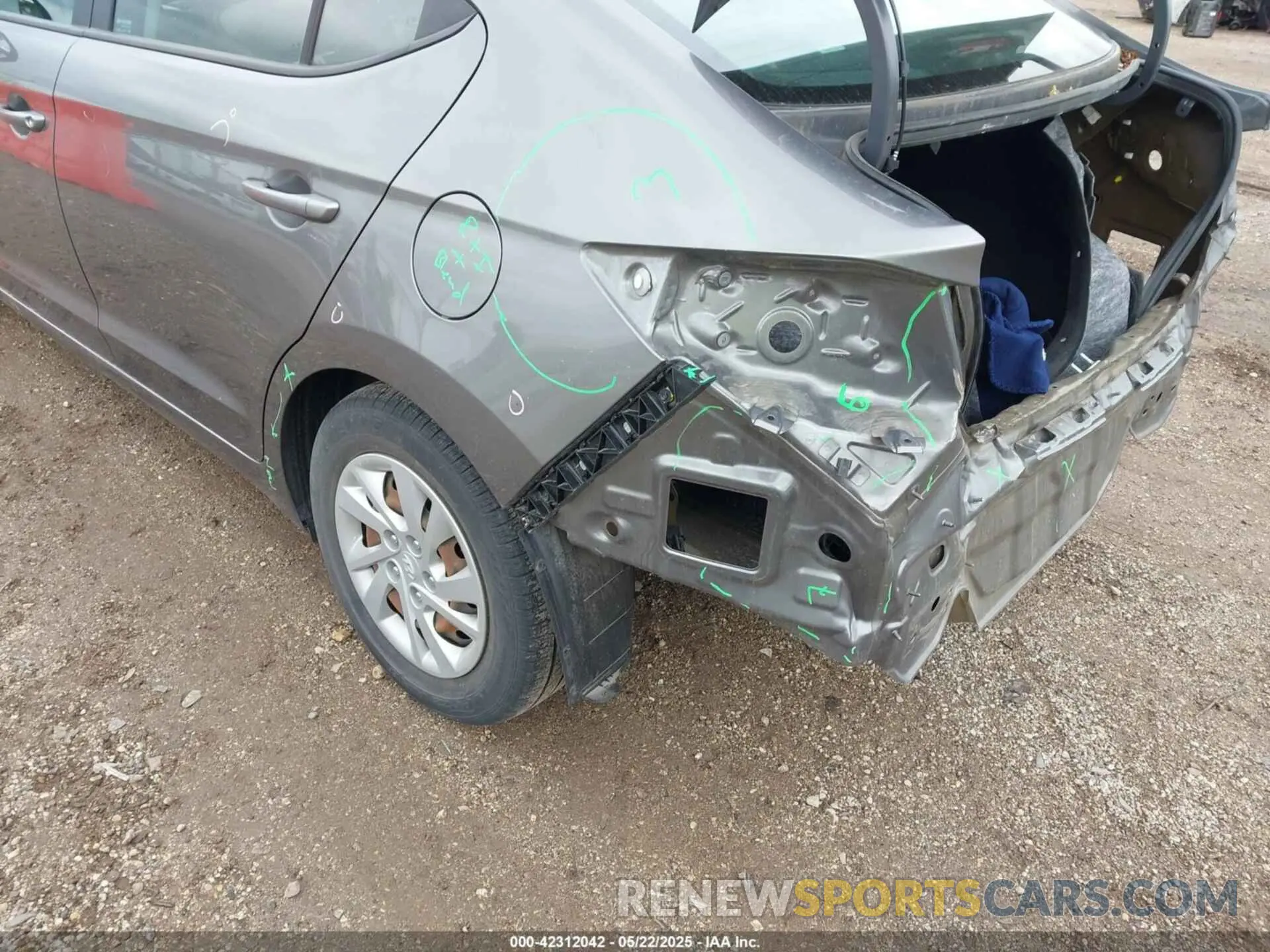 19 Фотография поврежденного автомобиля 5NPD74LF7LH536925 HYUNDAI ELANTRA 2020