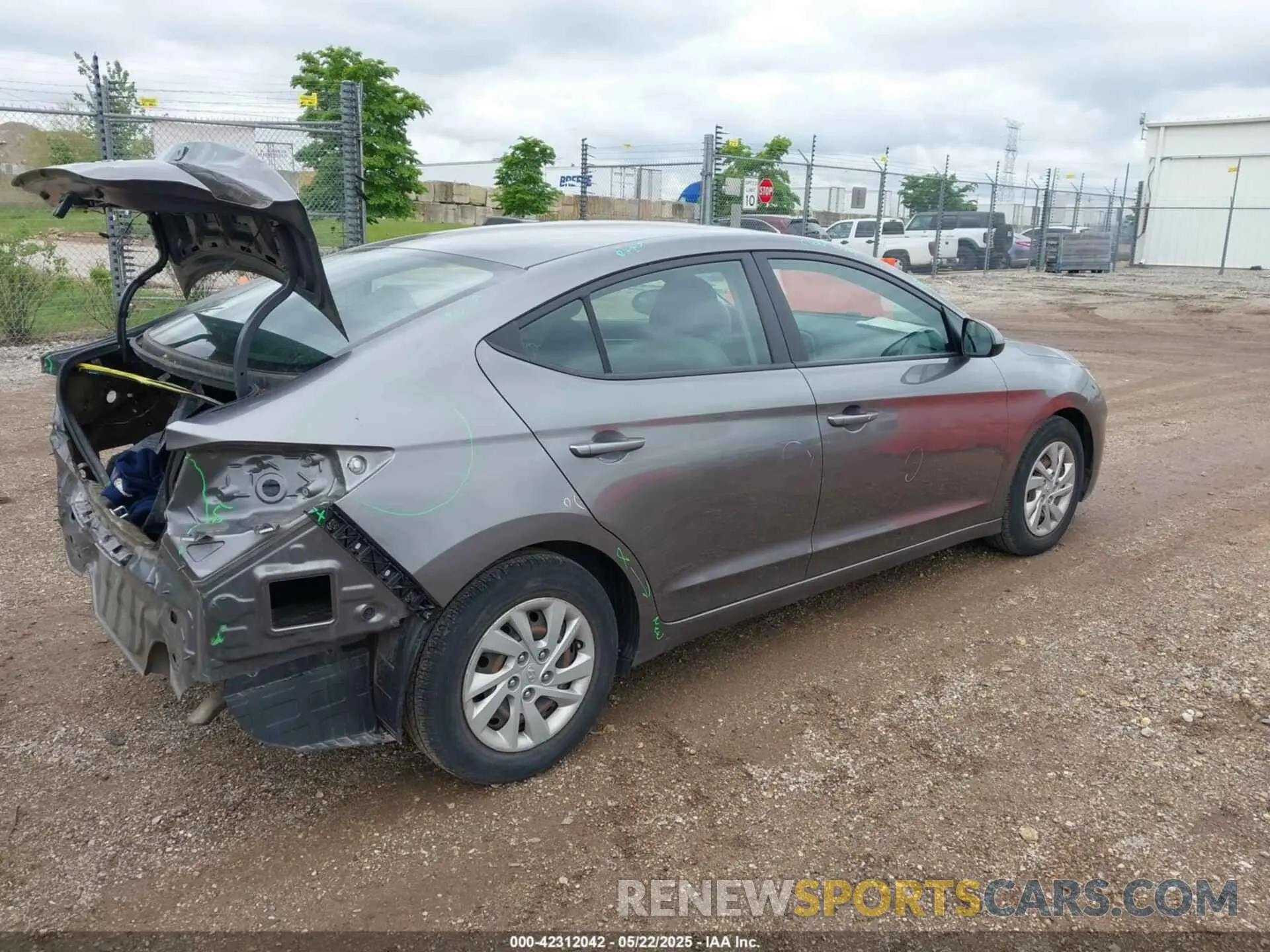 4 Фотография поврежденного автомобиля 5NPD74LF7LH536925 HYUNDAI ELANTRA 2020
