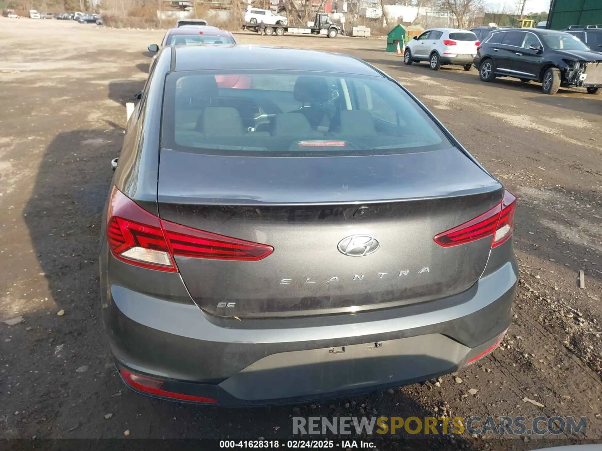 16 Photograph of a damaged car 5NPD74LF7LH591827 HYUNDAI ELANTRA 2020