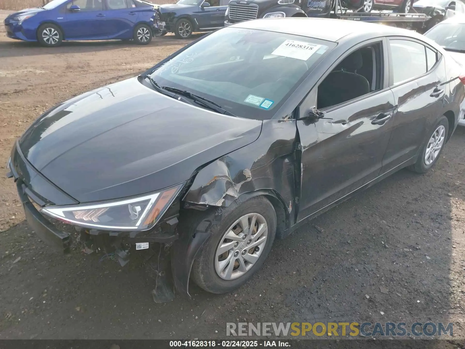 6 Photograph of a damaged car 5NPD74LF7LH591827 HYUNDAI ELANTRA 2020