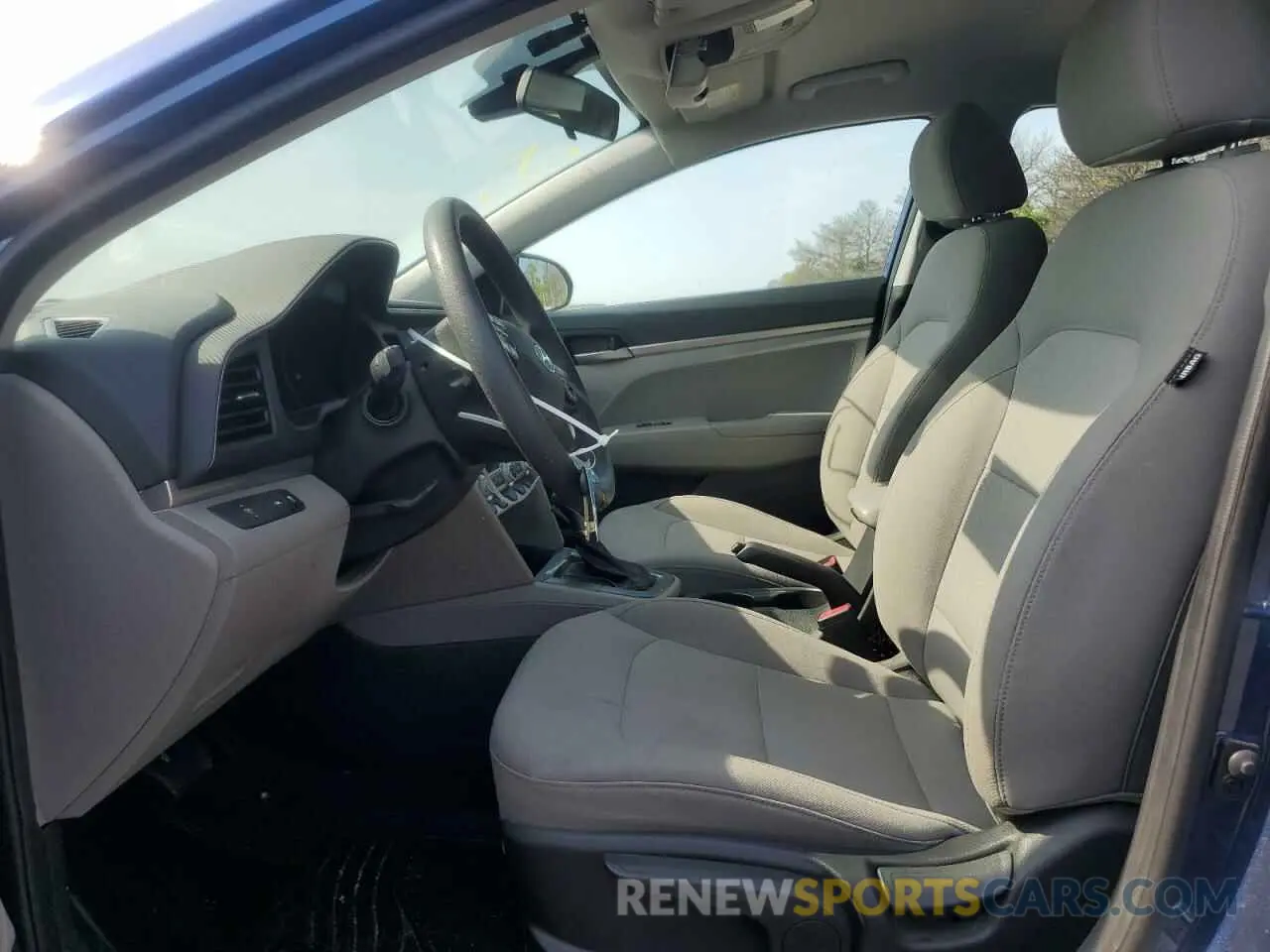 7 Photograph of a damaged car 5NPD74LF8LH588869 HYUNDAI ELANTRA 2020