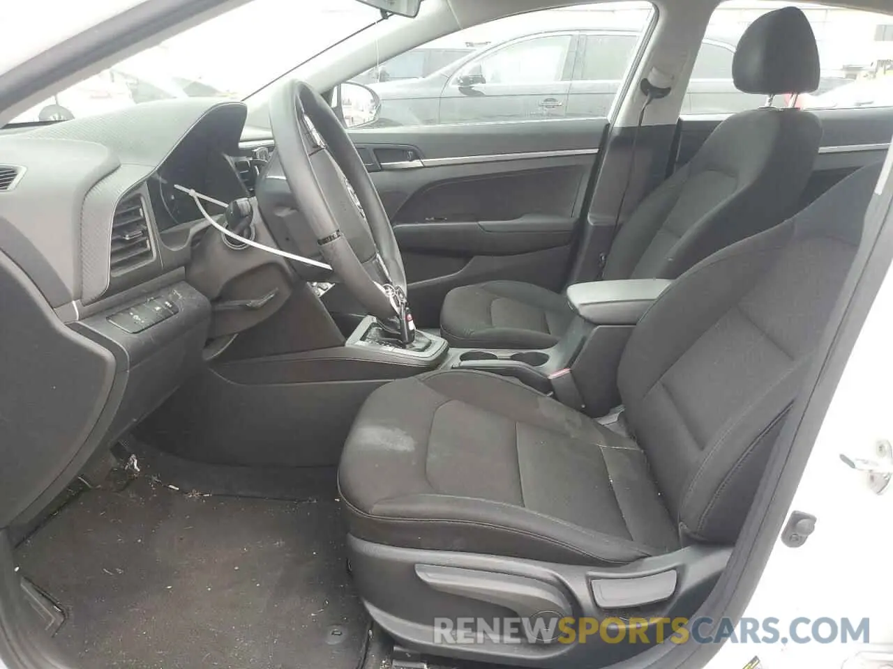 7 Photograph of a damaged car 5NPD74LF8LH610661 HYUNDAI ELANTRA 2020