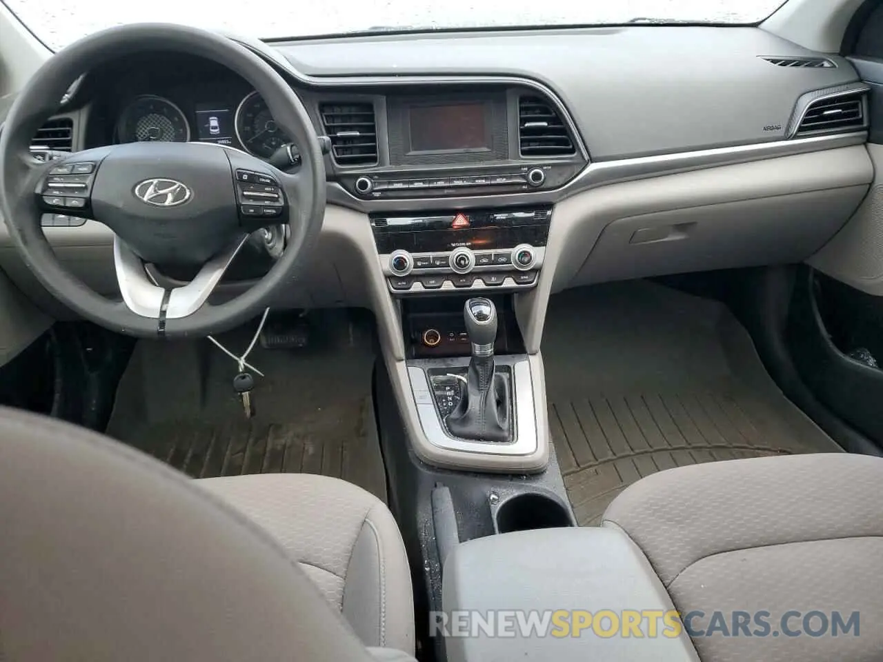 8 Фотография поврежденного автомобиля 5NPD74LF9LH609261 HYUNDAI ELANTRA 2020