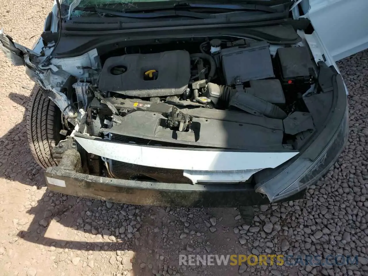 11 Photograph of a damaged car 5NPD74LFXLH505233 HYUNDAI ELANTRA 2020