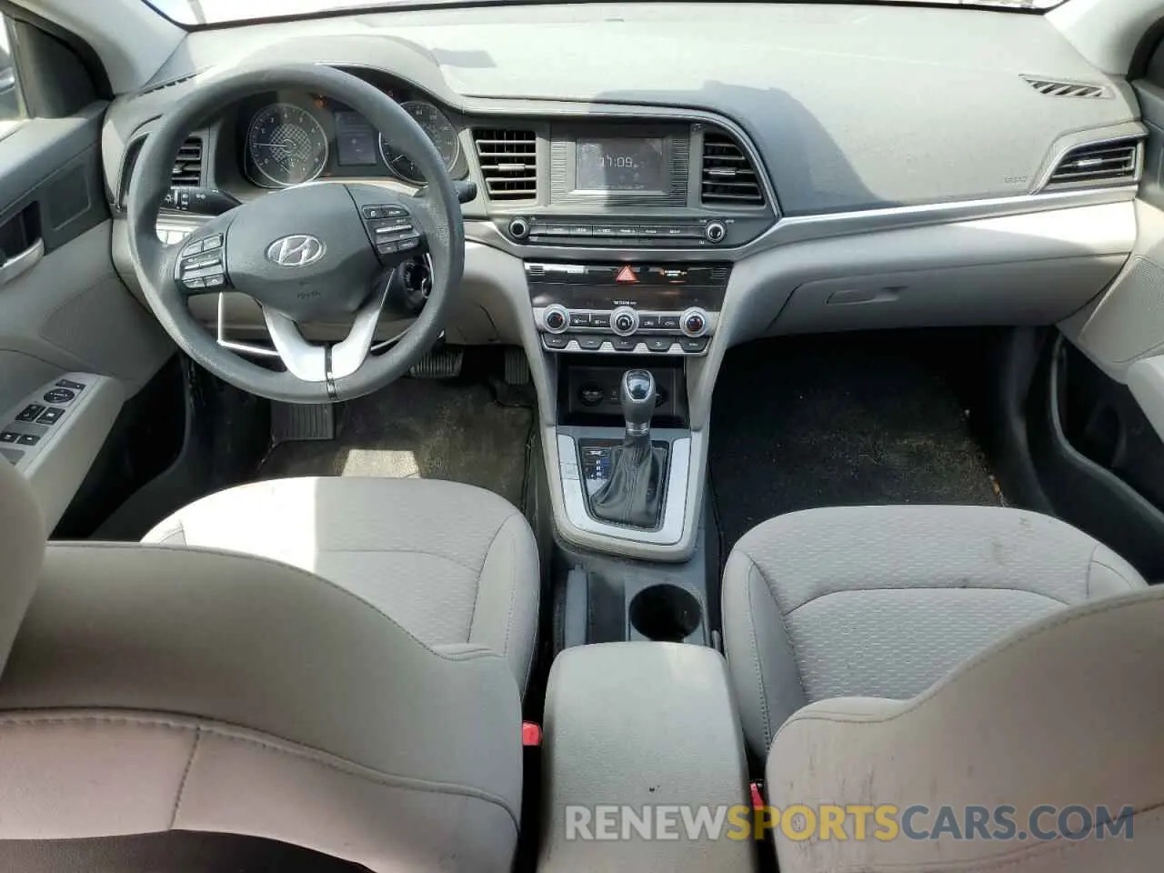 8 Фотография поврежденного автомобиля 5NPD74LFXLH505961 HYUNDAI ELANTRA 2020