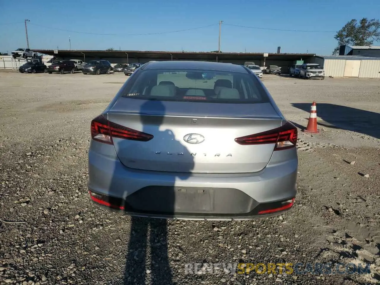 6 Фотография поврежденного автомобиля 5NPD74LFXLH600276 HYUNDAI ELANTRA 2020