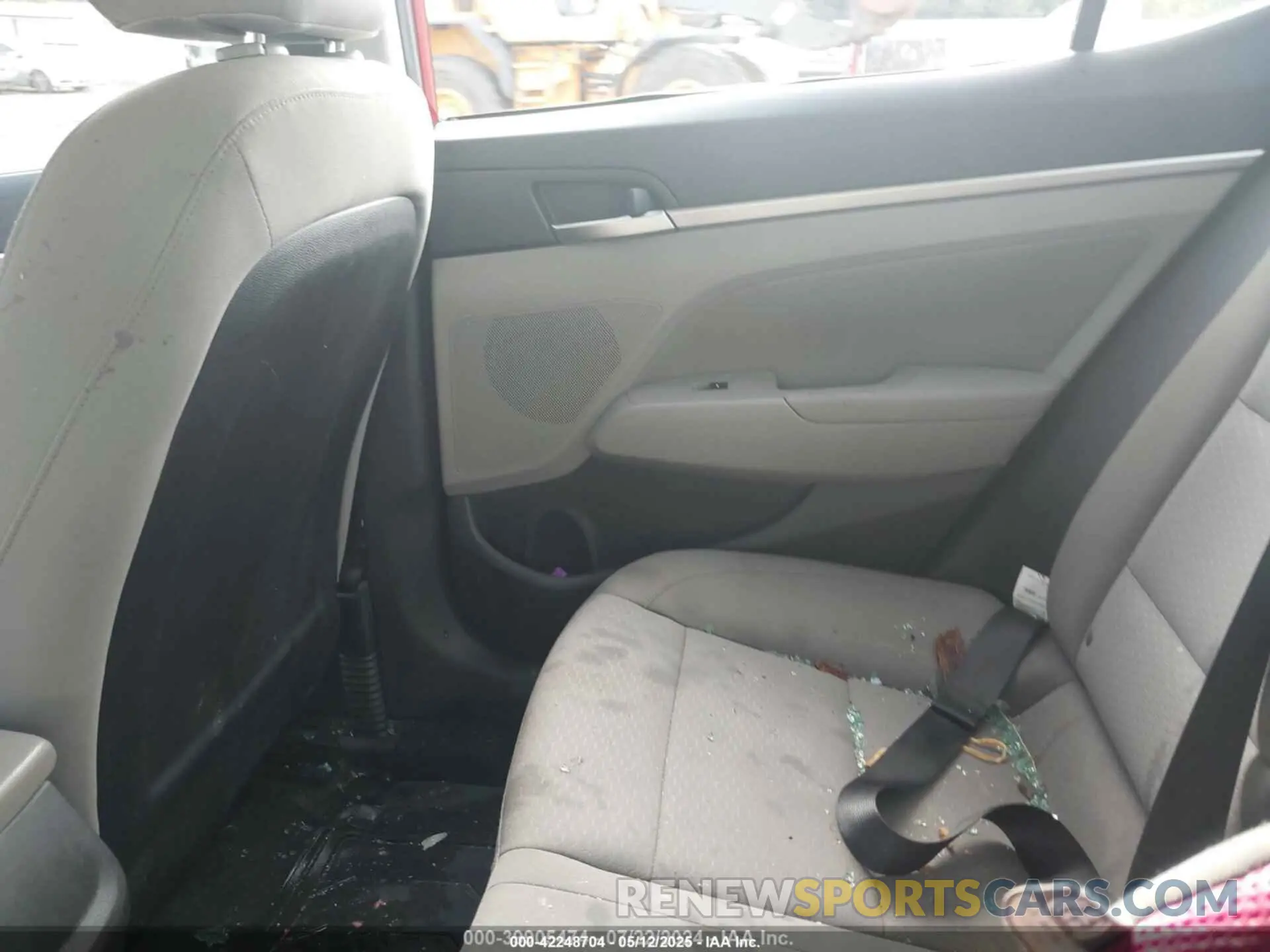 8 Photograph of a damaged car 5NPD84LF0LH524709 HYUNDAI ELANTRA 2020
