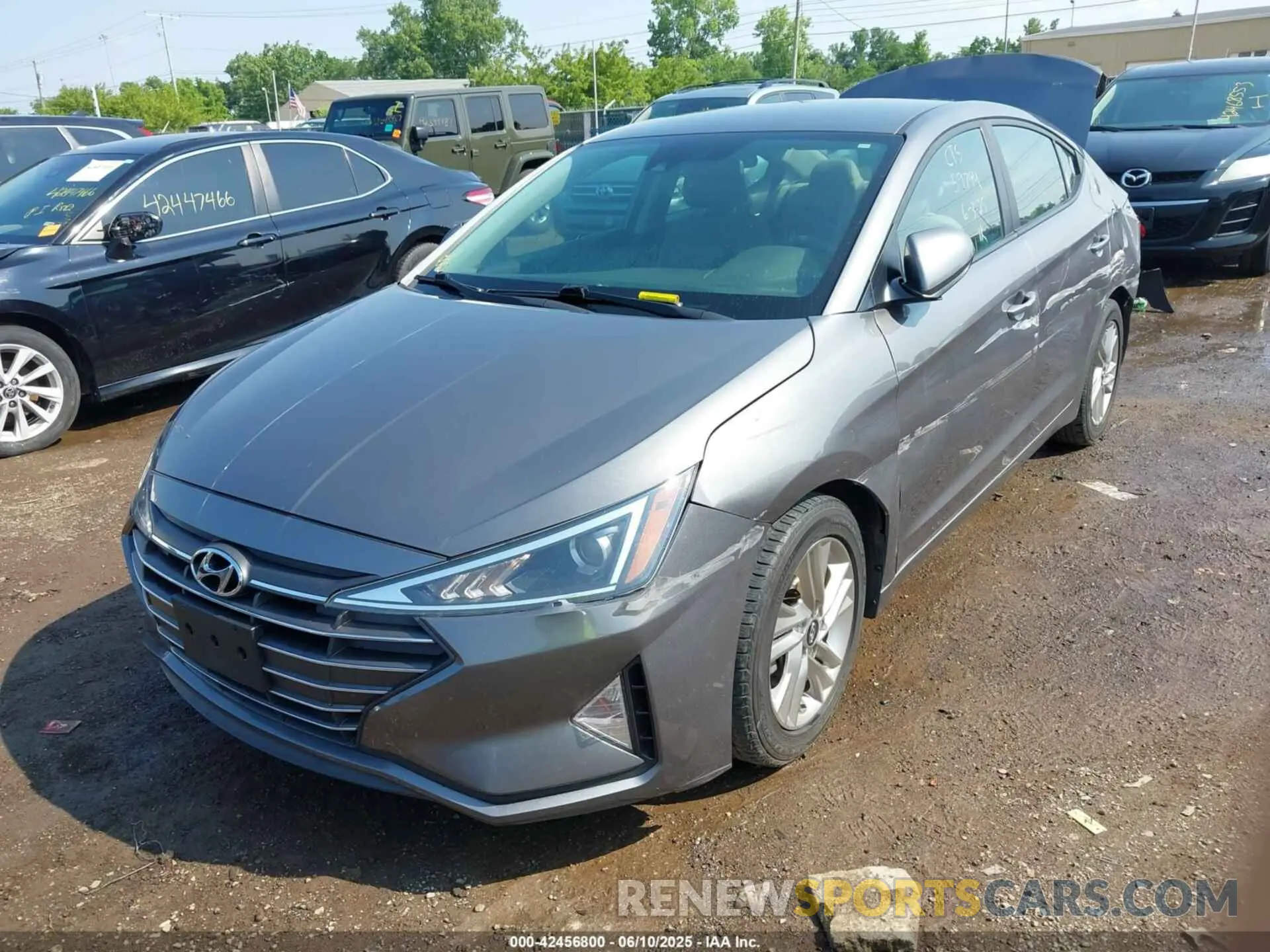 12 Photograph of a damaged car 5NPD84LF0LH526802 HYUNDAI ELANTRA 2020
