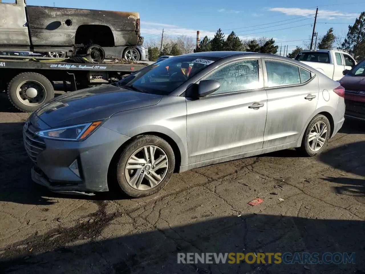 1 Photograph of a damaged car 5NPD84LF0LH540134 HYUNDAI ELANTRA 2020