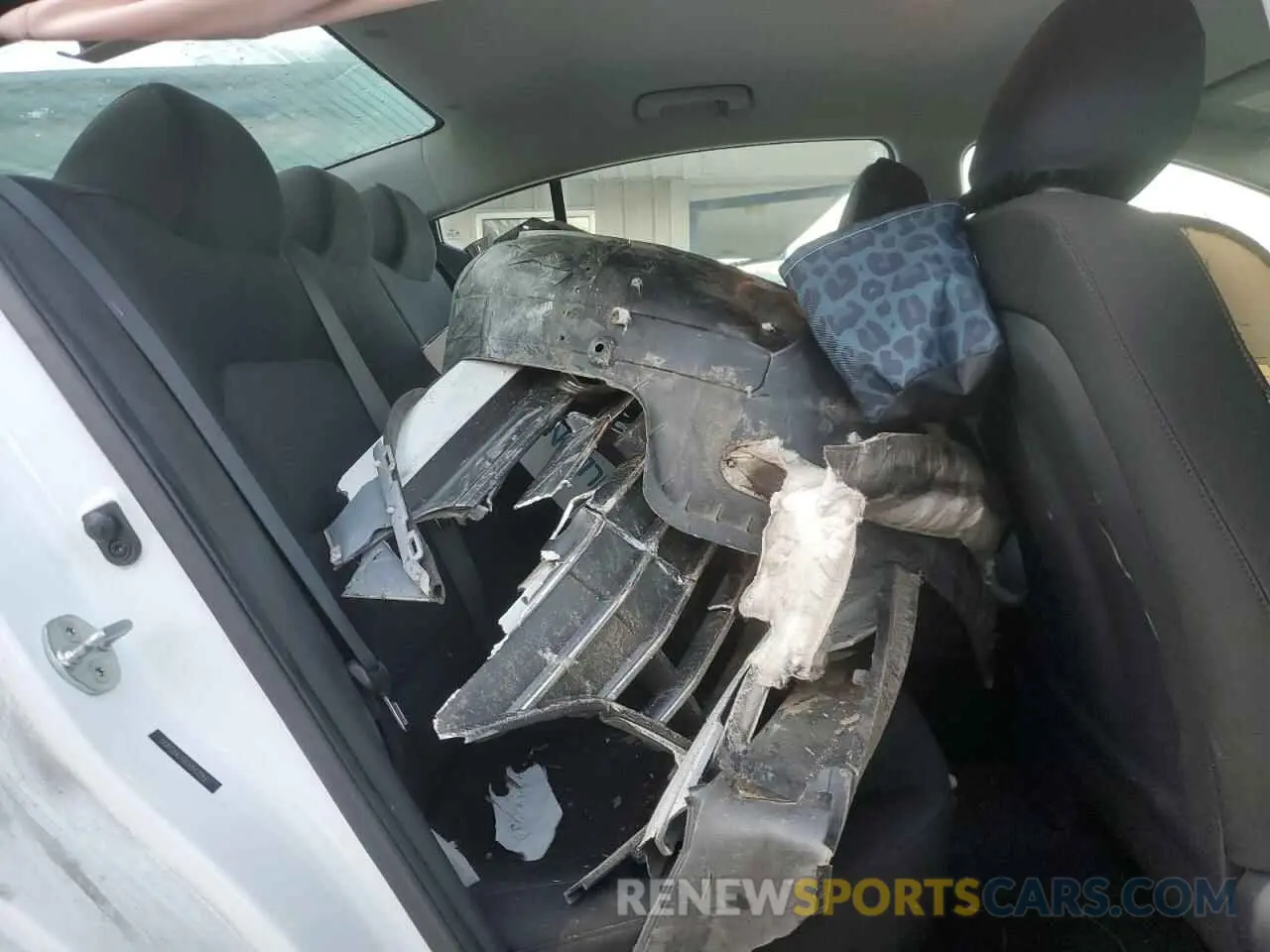10 Фотография поврежденного автомобиля 5NPD84LF0LH542093 HYUNDAI ELANTRA 2020