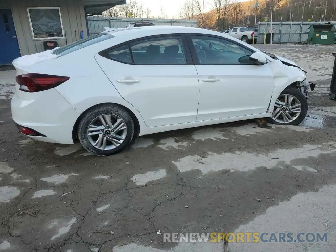 3 Фотография поврежденного автомобиля 5NPD84LF0LH542093 HYUNDAI ELANTRA 2020