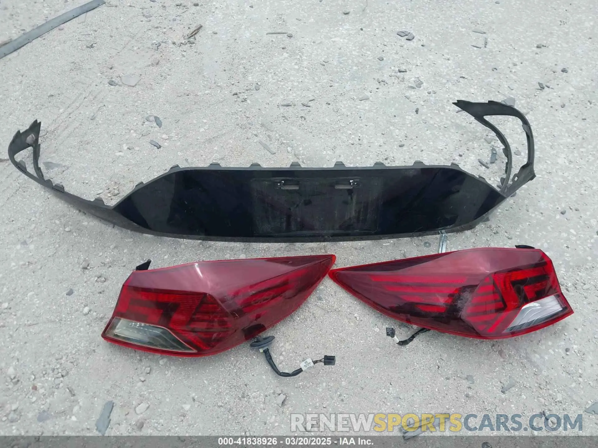 12 Photograph of a damaged car 5NPD84LF0LH544040 HYUNDAI ELANTRA 2020