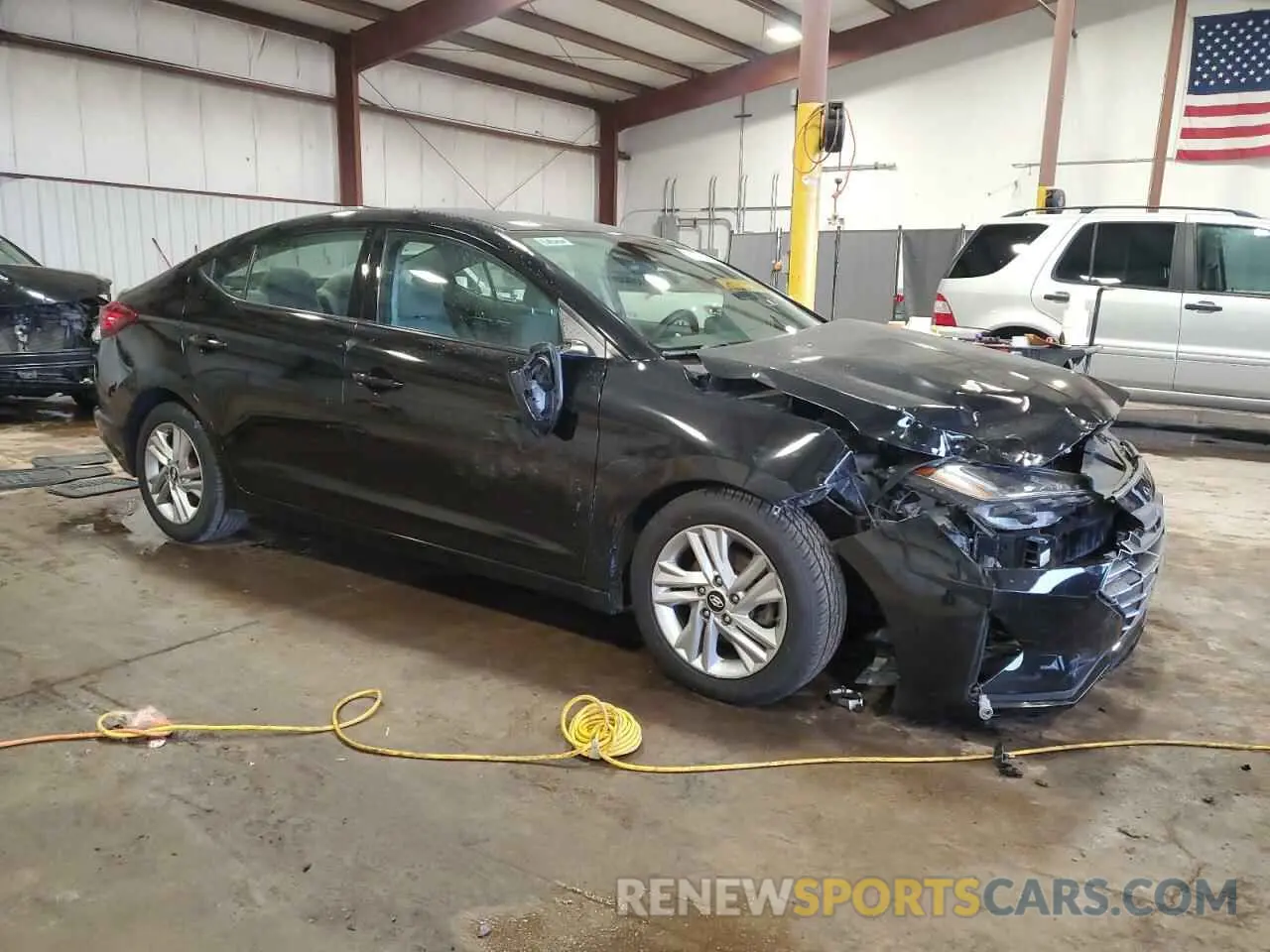 4 Photograph of a damaged car 5NPD84LF0LH554017 HYUNDAI ELANTRA 2020