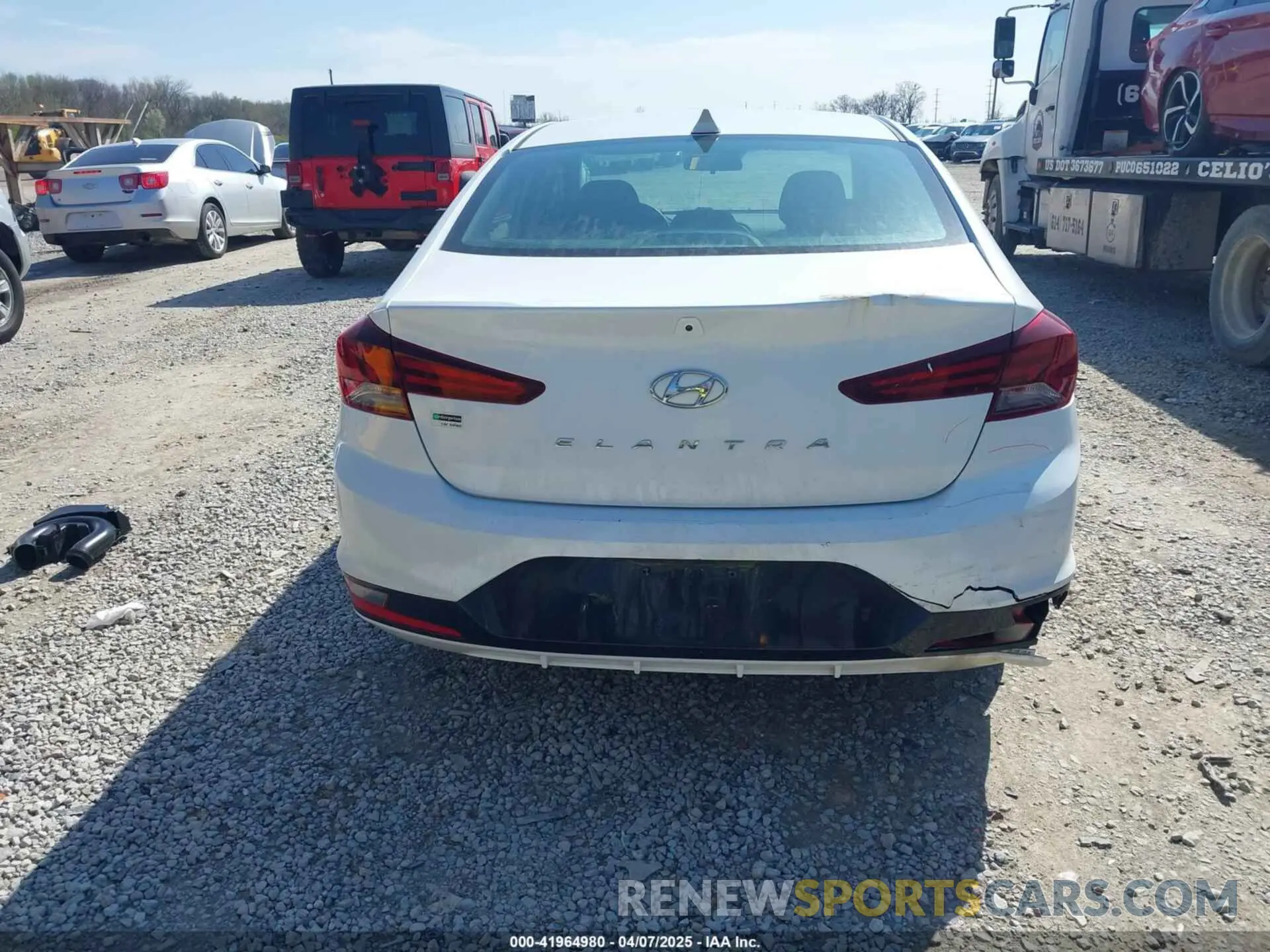 17 Фотография поврежденного автомобиля 5NPD84LF0LH554230 HYUNDAI ELANTRA 2020