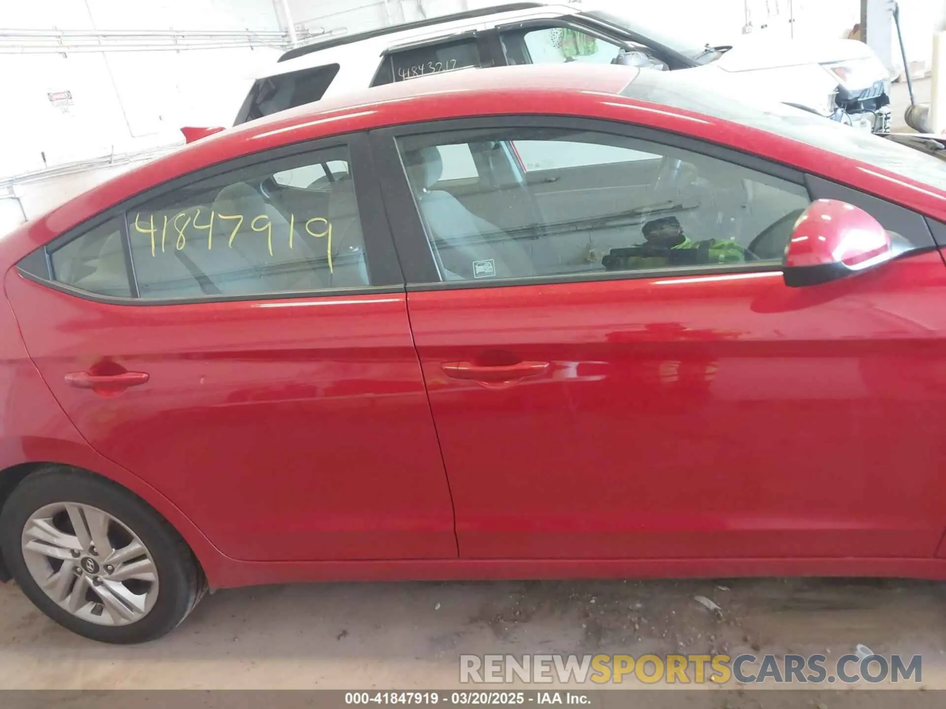 13 Photograph of a damaged car 5NPD84LF0LH569424 HYUNDAI ELANTRA 2020