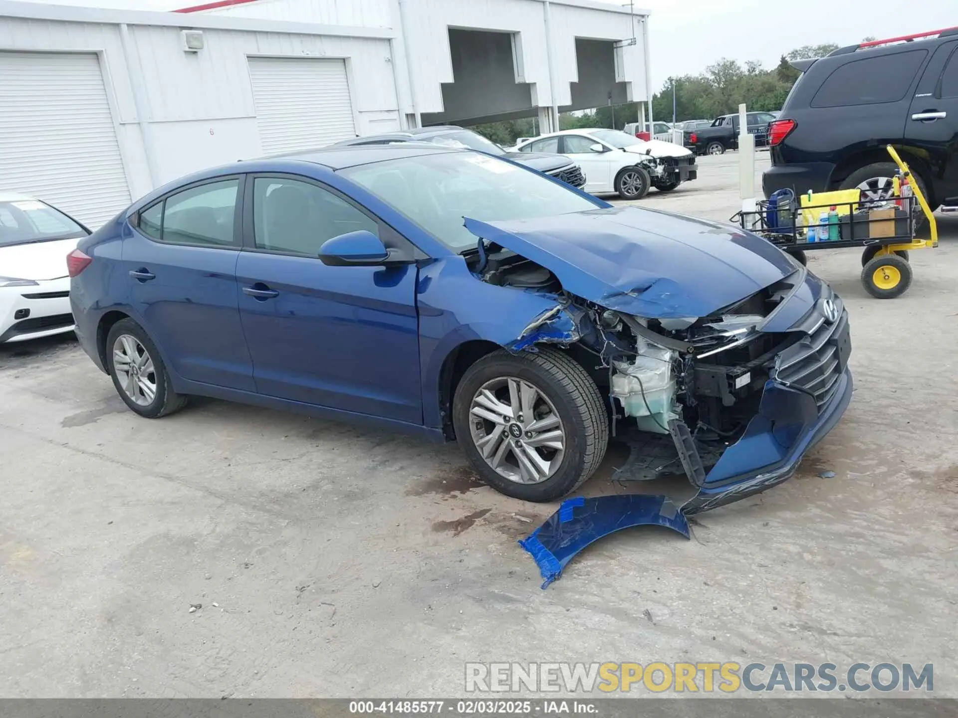 13 Photograph of a damaged car 5NPD84LF0LH570234 HYUNDAI ELANTRA 2020
