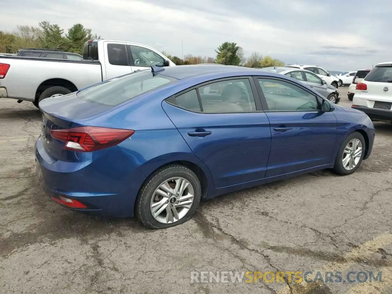 3 Photograph of a damaged car 5NPD84LF0LH575806 HYUNDAI ELANTRA 2020