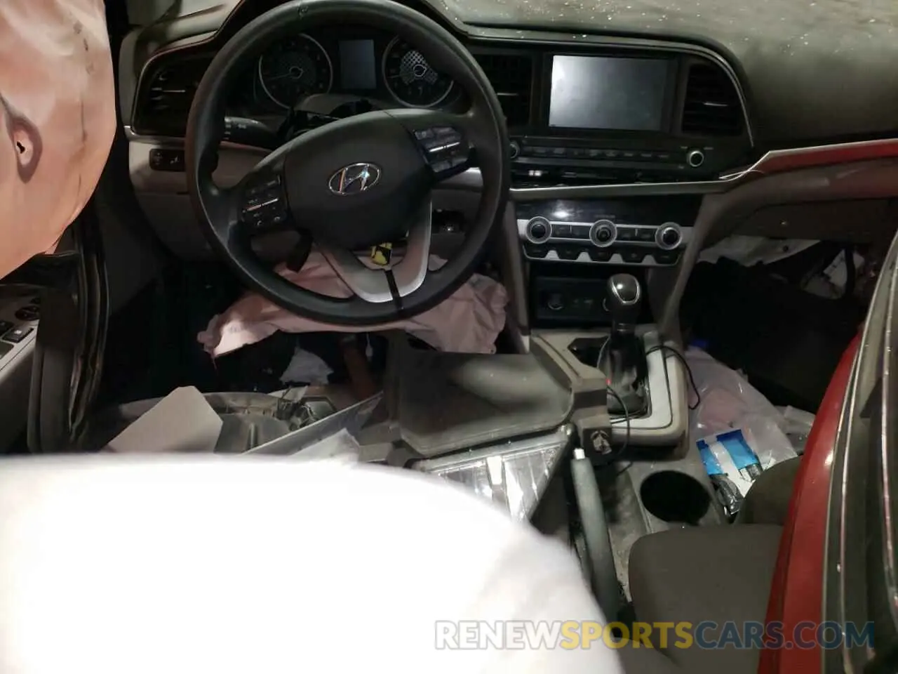 8 Photograph of a damaged car 5NPD84LF0LH579581 HYUNDAI ELANTRA 2020