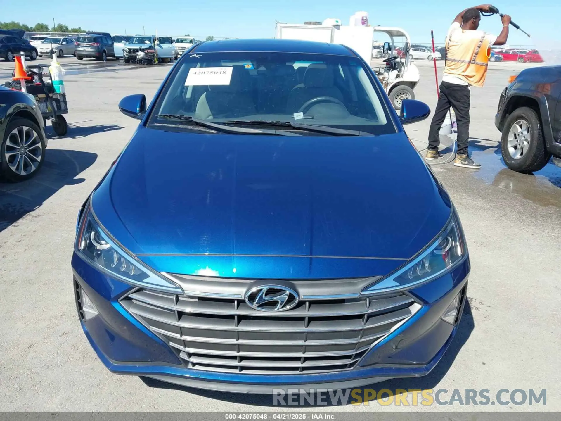 12 Фотография поврежденного автомобиля 5NPD84LF0LH586904 HYUNDAI ELANTRA 2020