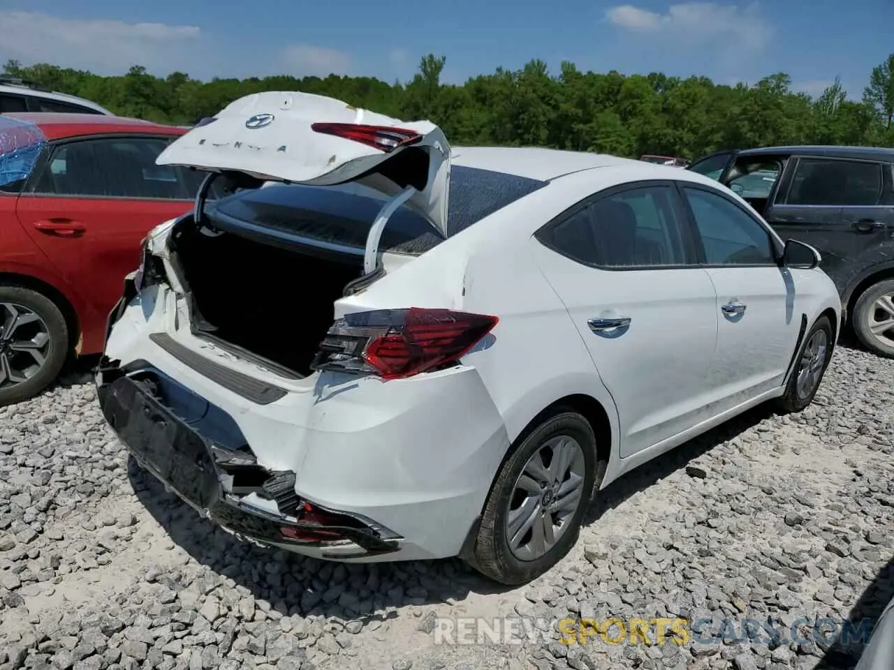 3 Photograph of a damaged car 5NPD84LF0LH601045 HYUNDAI ELANTRA 2020