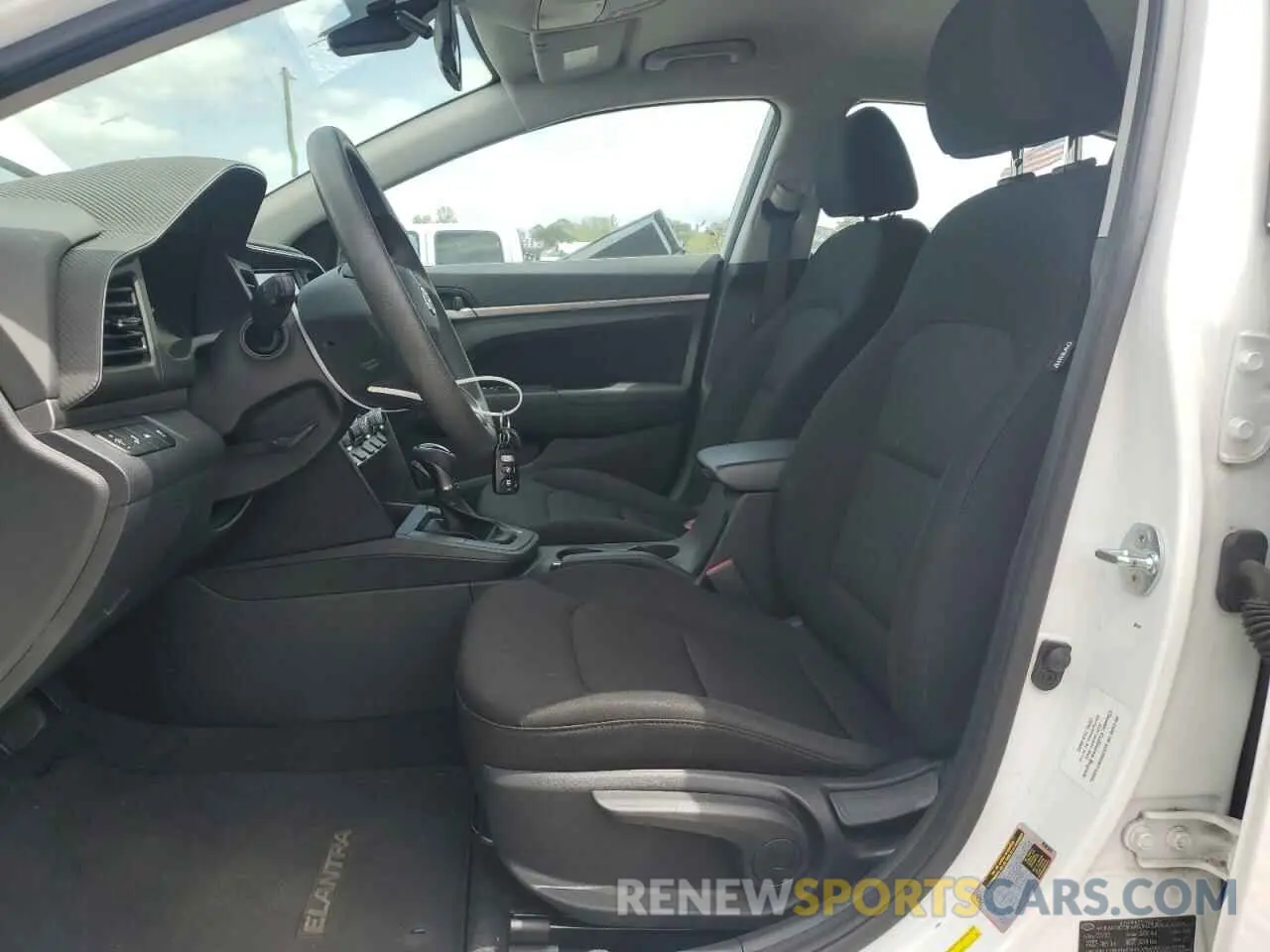 7 Photograph of a damaged car 5NPD84LF0LH601045 HYUNDAI ELANTRA 2020