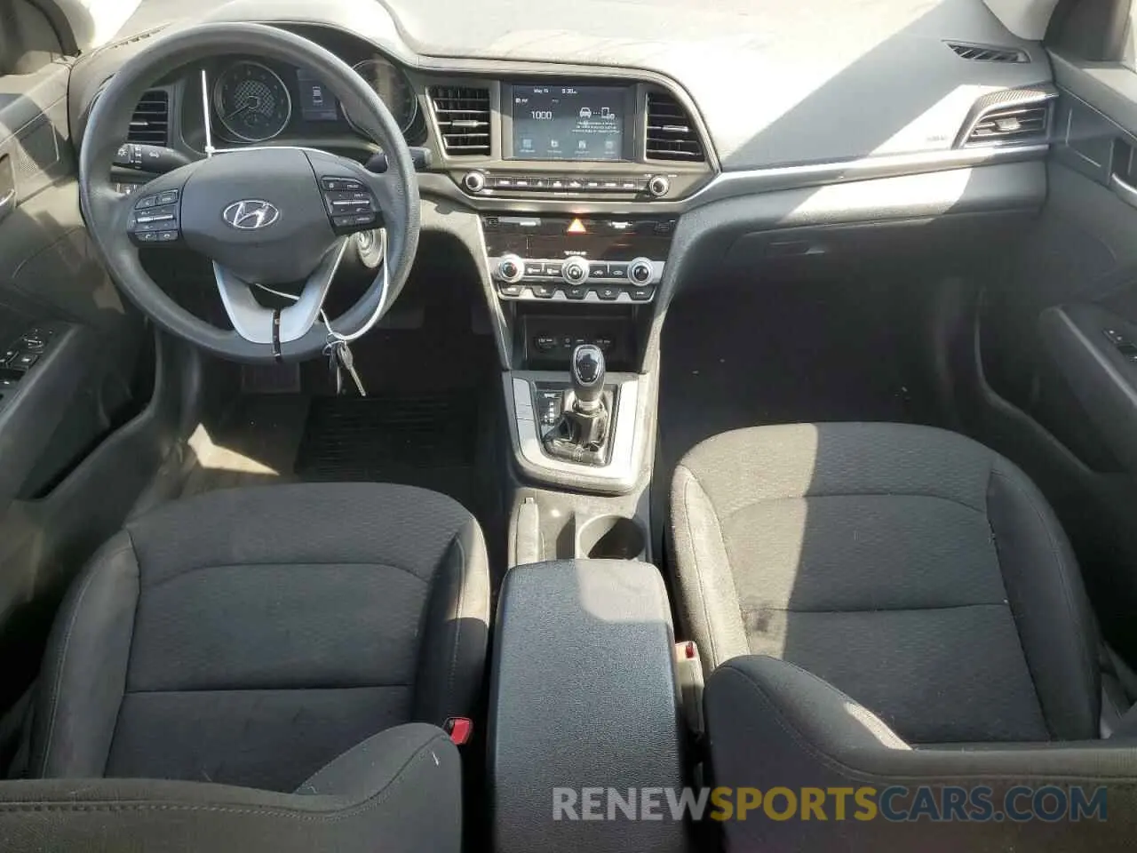 8 Фотография поврежденного автомобиля 5NPD84LF0LH631405 HYUNDAI ELANTRA 2020
