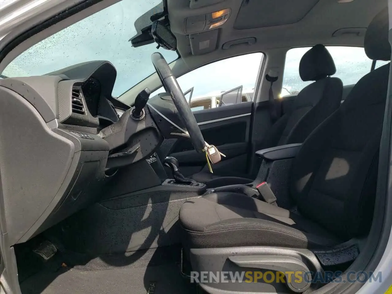 7 Photograph of a damaged car 5NPD84LF1LH536903 HYUNDAI ELANTRA 2020