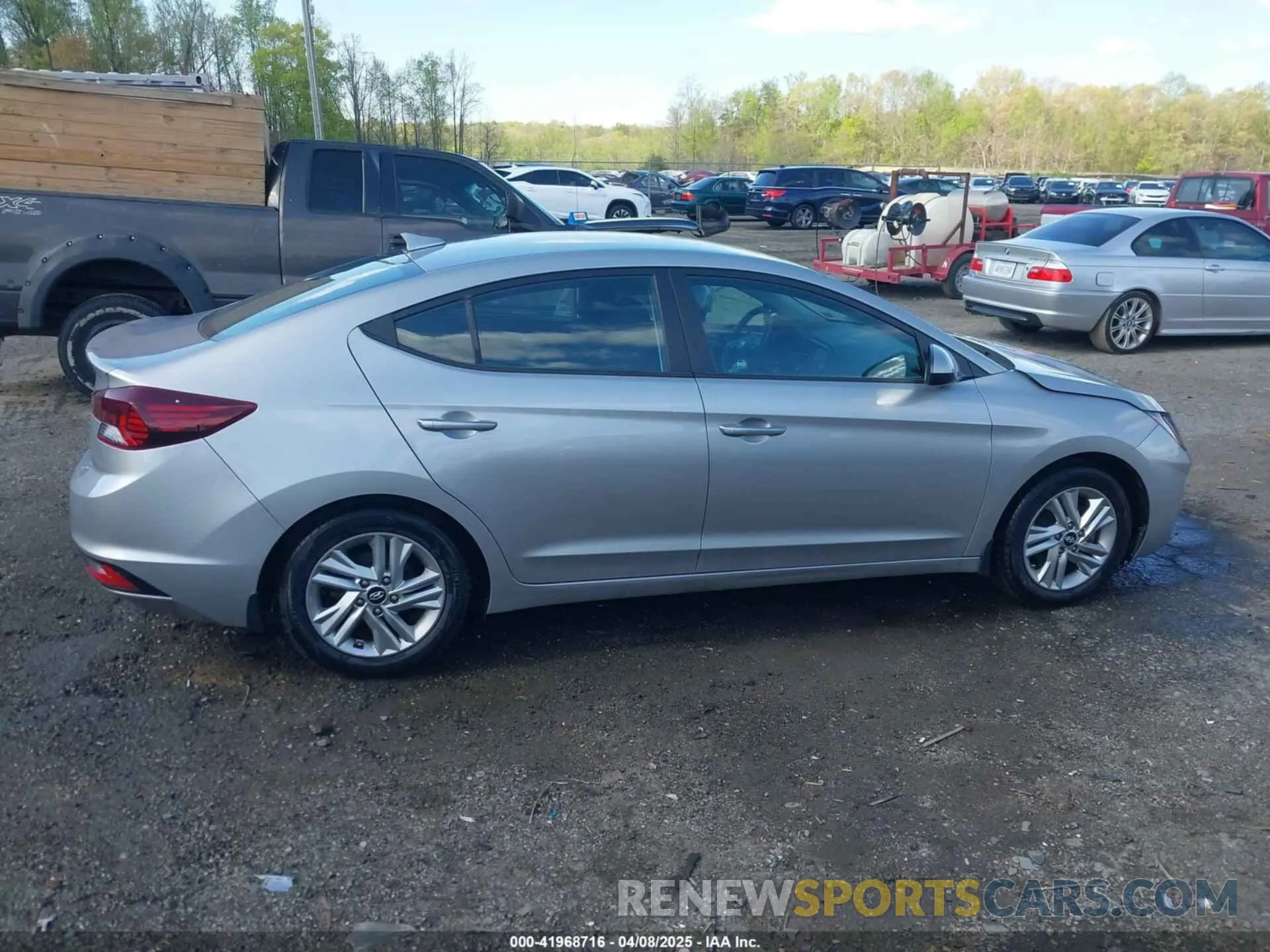 14 Фотография поврежденного автомобиля 5NPD84LF1LH570310 HYUNDAI ELANTRA 2020