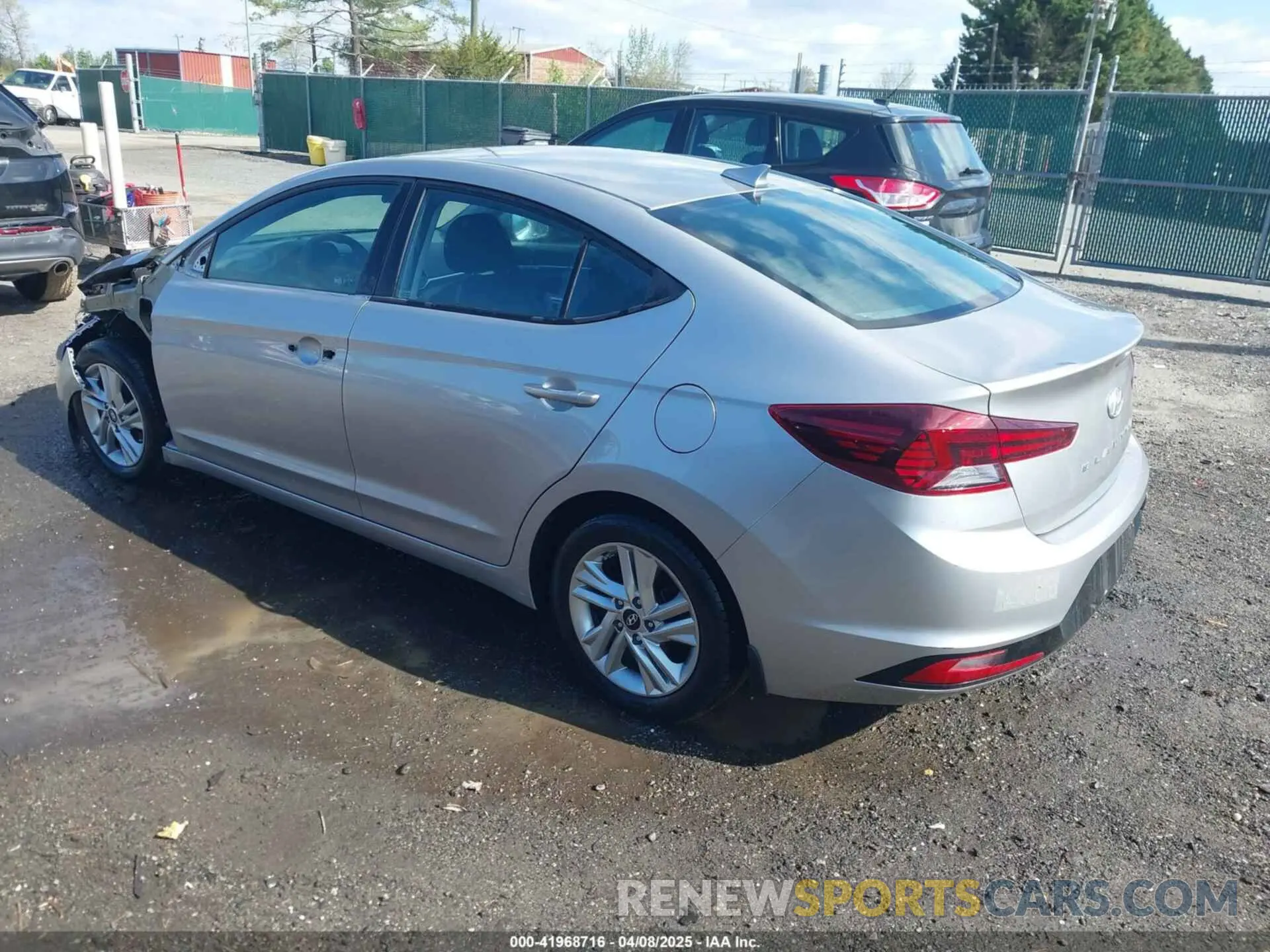 3 Фотография поврежденного автомобиля 5NPD84LF1LH570310 HYUNDAI ELANTRA 2020