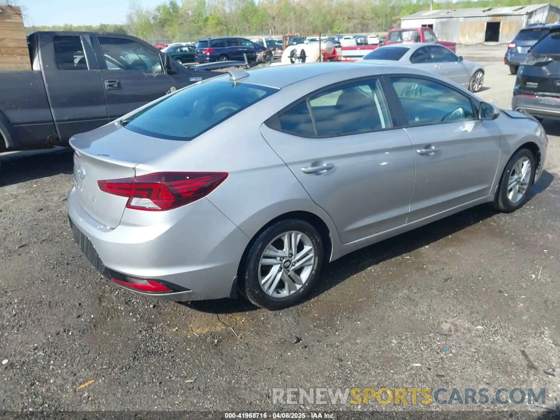4 Фотография поврежденного автомобиля 5NPD84LF1LH570310 HYUNDAI ELANTRA 2020