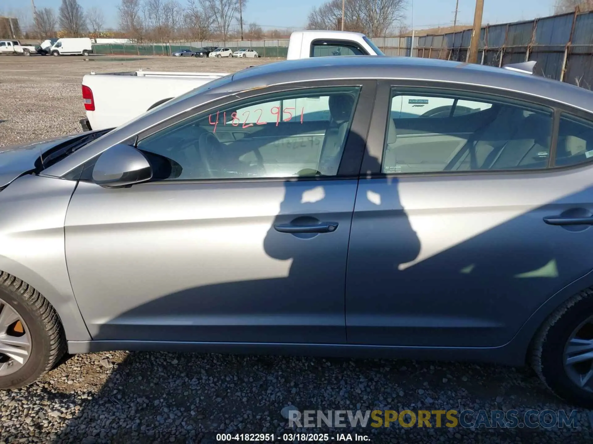 14 Photograph of a damaged car 5NPD84LF1LH583851 HYUNDAI ELANTRA 2020