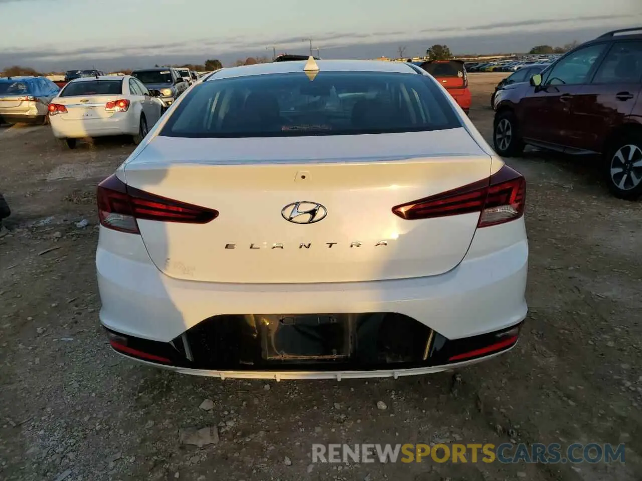 6 Photograph of a damaged car 5NPD84LF1LH597653 HYUNDAI ELANTRA 2020